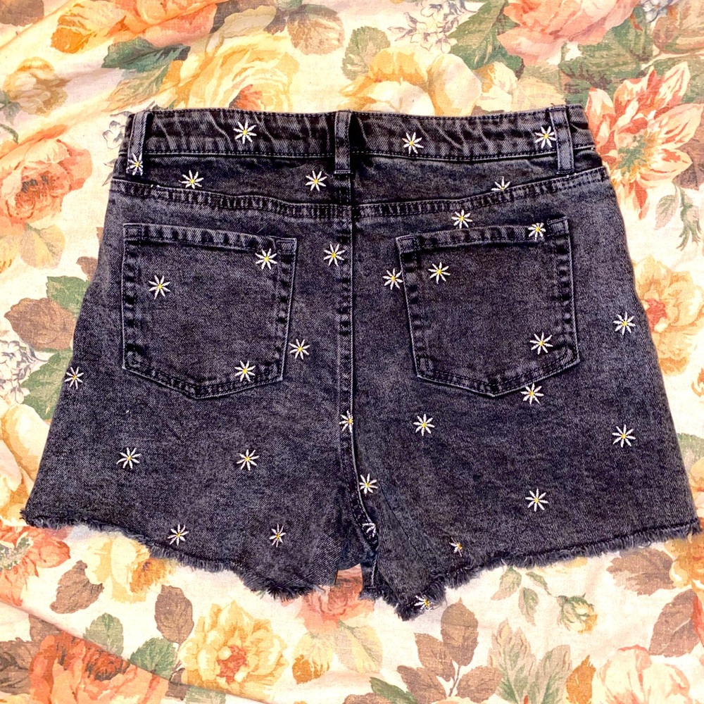 Art Class Girls Daisy Print Black Shorts sz 14-16 XL